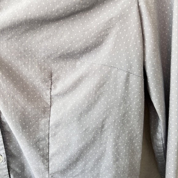 H&M Size 10 Women’s Light Gray Button Down Long Sleeve Shirt White Polka Dots - Picture 6 of 7